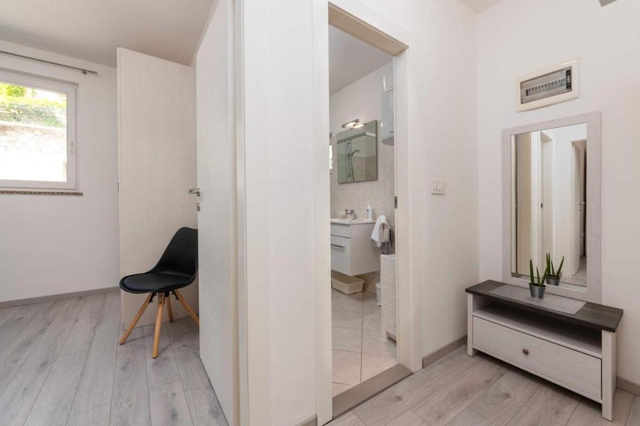 Apartmani Astrid Rabac Buitenkant foto