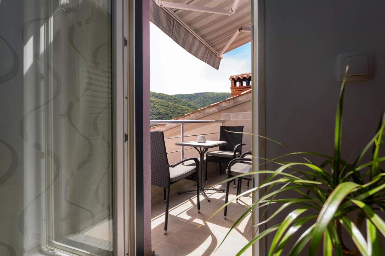 Apartmani Astrid Rabac Buitenkant foto